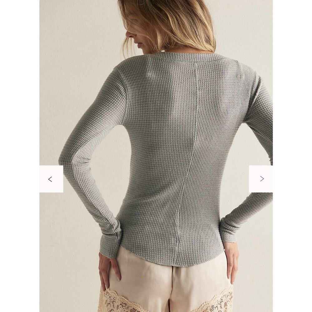 Free People Going Places Gray Button Down Thermal LS Shirt Size LARGE - Picture 2 of 10